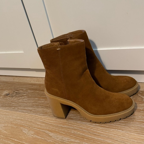 Dolce Vita Suede booties size 8.5 - Picture 2 of 5